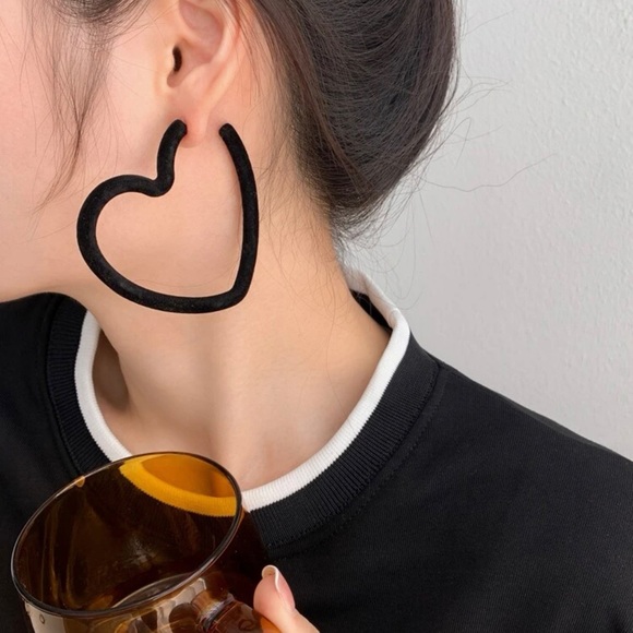 Jewelry - Black Heart Hoop Earrings